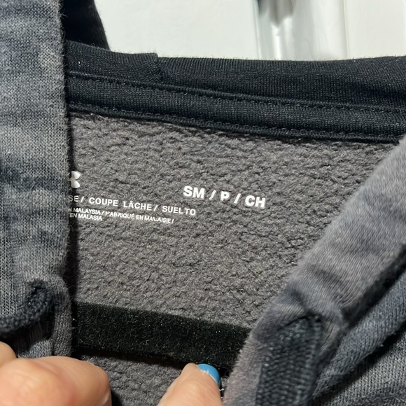 Project Rock Black Camouflage Hoodie Sweatshirt Size Small - Picture 6 of 6